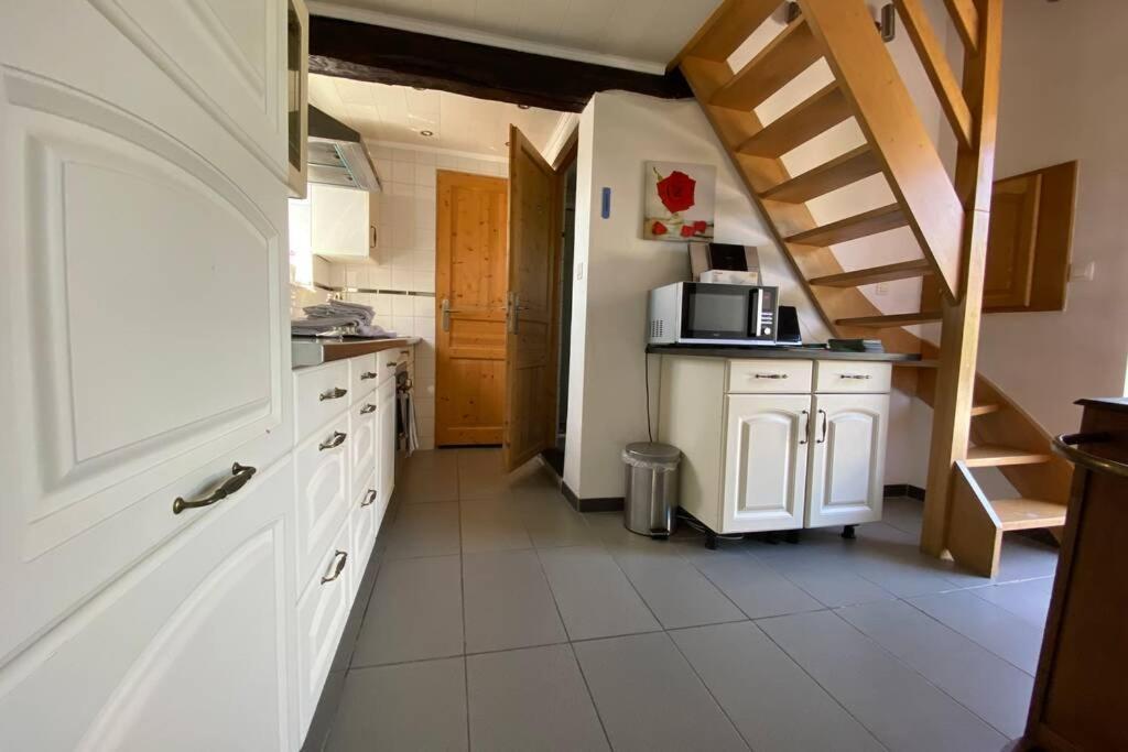 La Petite Maison Bienne-lez-Happart エクステリア 写真