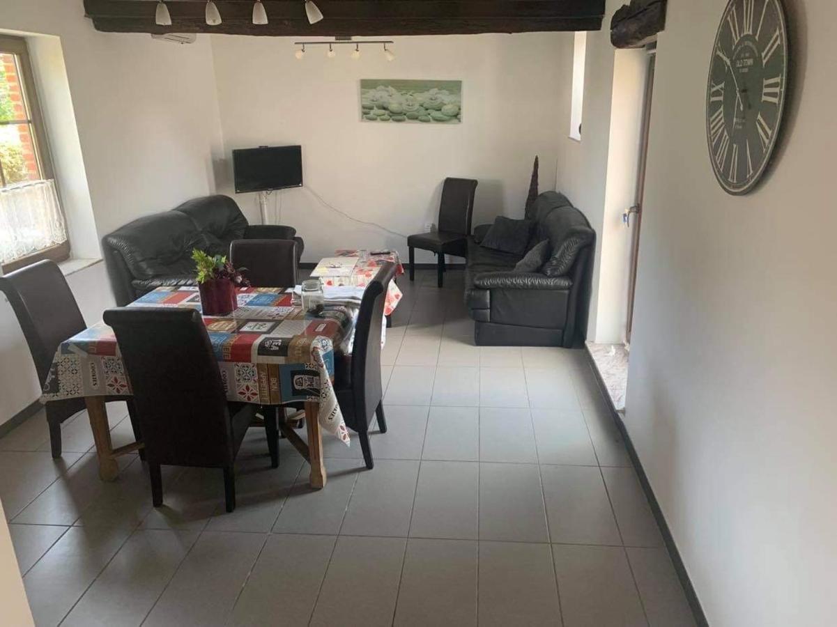 La Petite Maison Bienne-lez-Happart エクステリア 写真